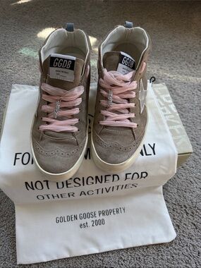 Golden Goose Taupe  Suede Low-Top Sneakers with Pink Laces. No passport.
